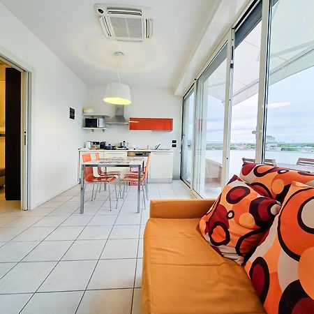 Hotel Avana Fronte Mare 리치오네 외부 사진