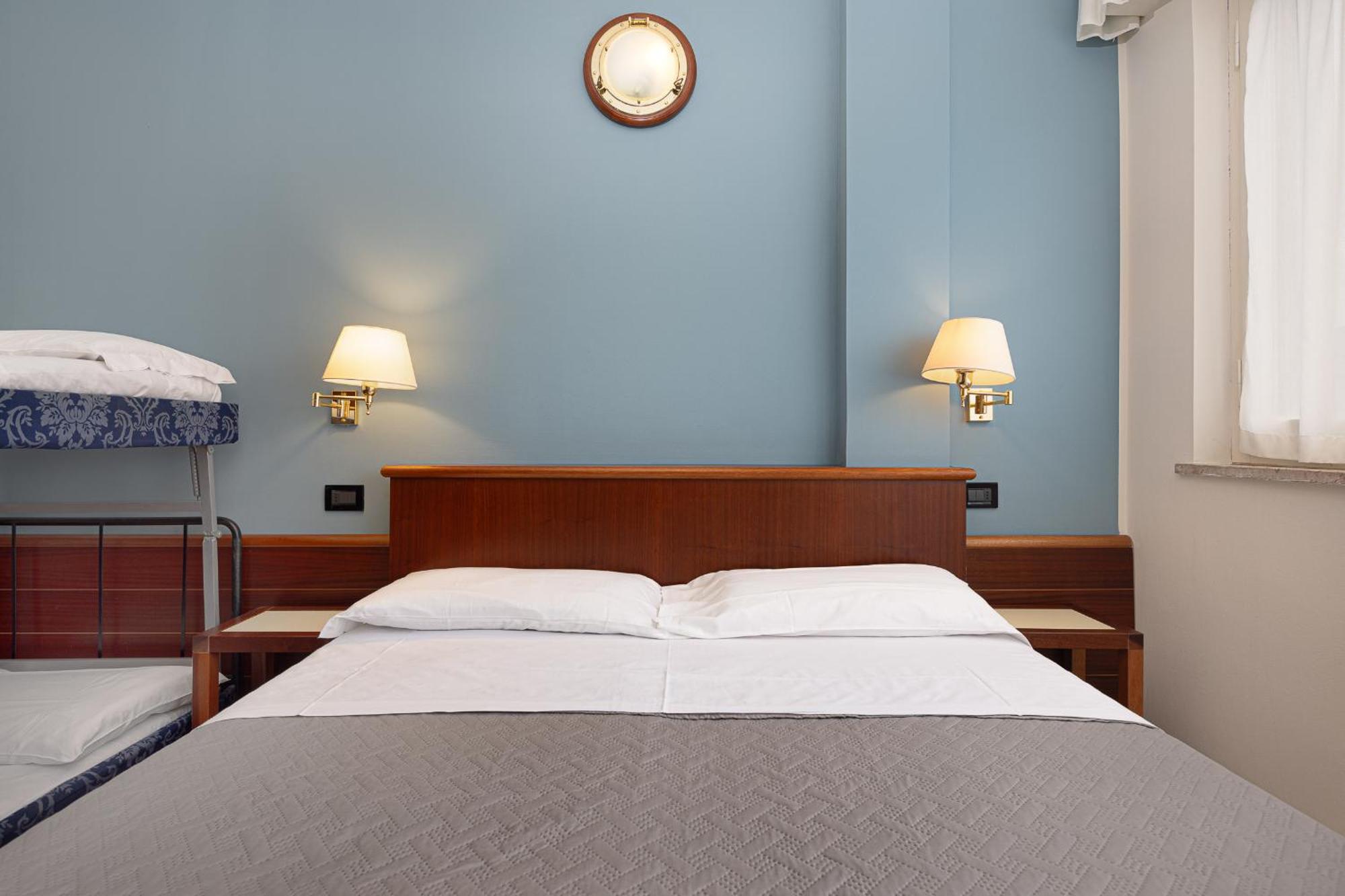 Hotel Avana Fronte Mare 리치오네 외부 사진