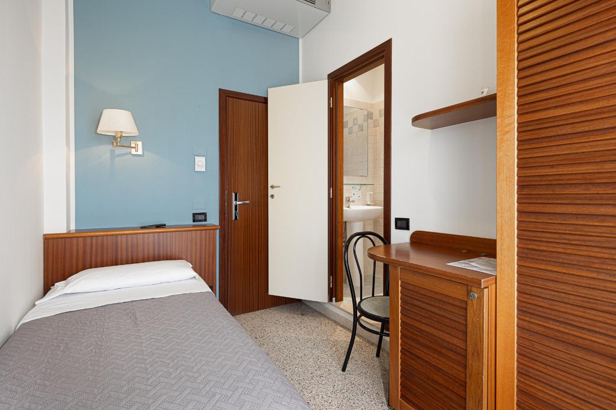 Hotel Avana Fronte Mare 리치오네 외부 사진