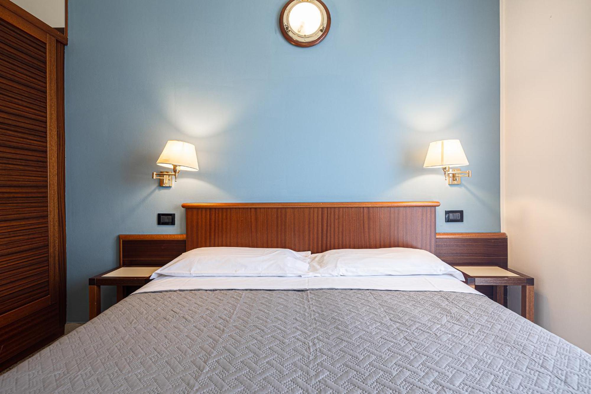 Hotel Avana Fronte Mare 리치오네 외부 사진