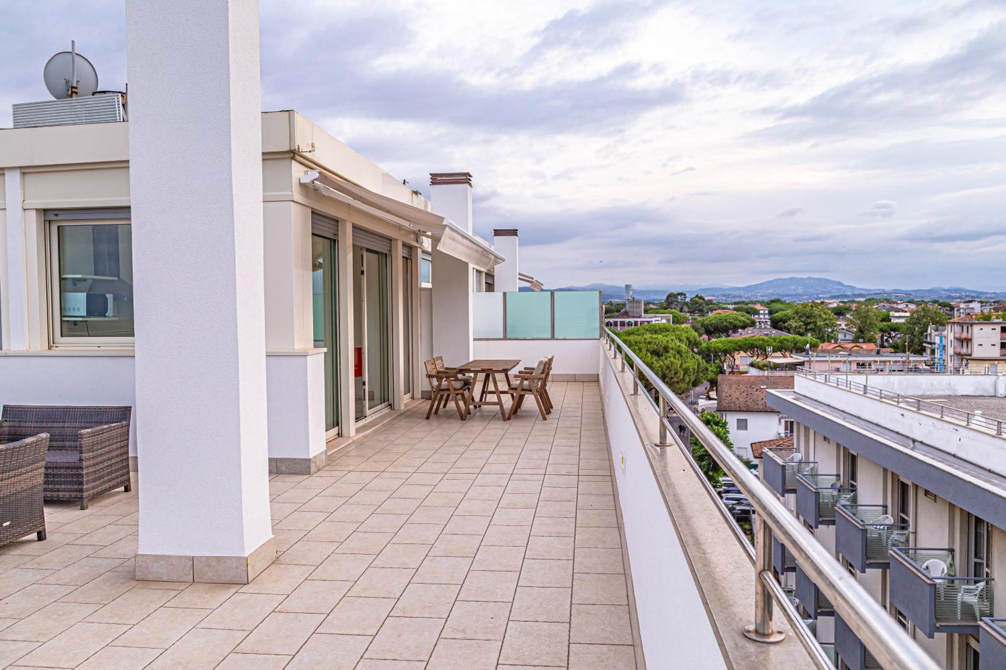 Hotel Avana Fronte Mare 리치오네 외부 사진