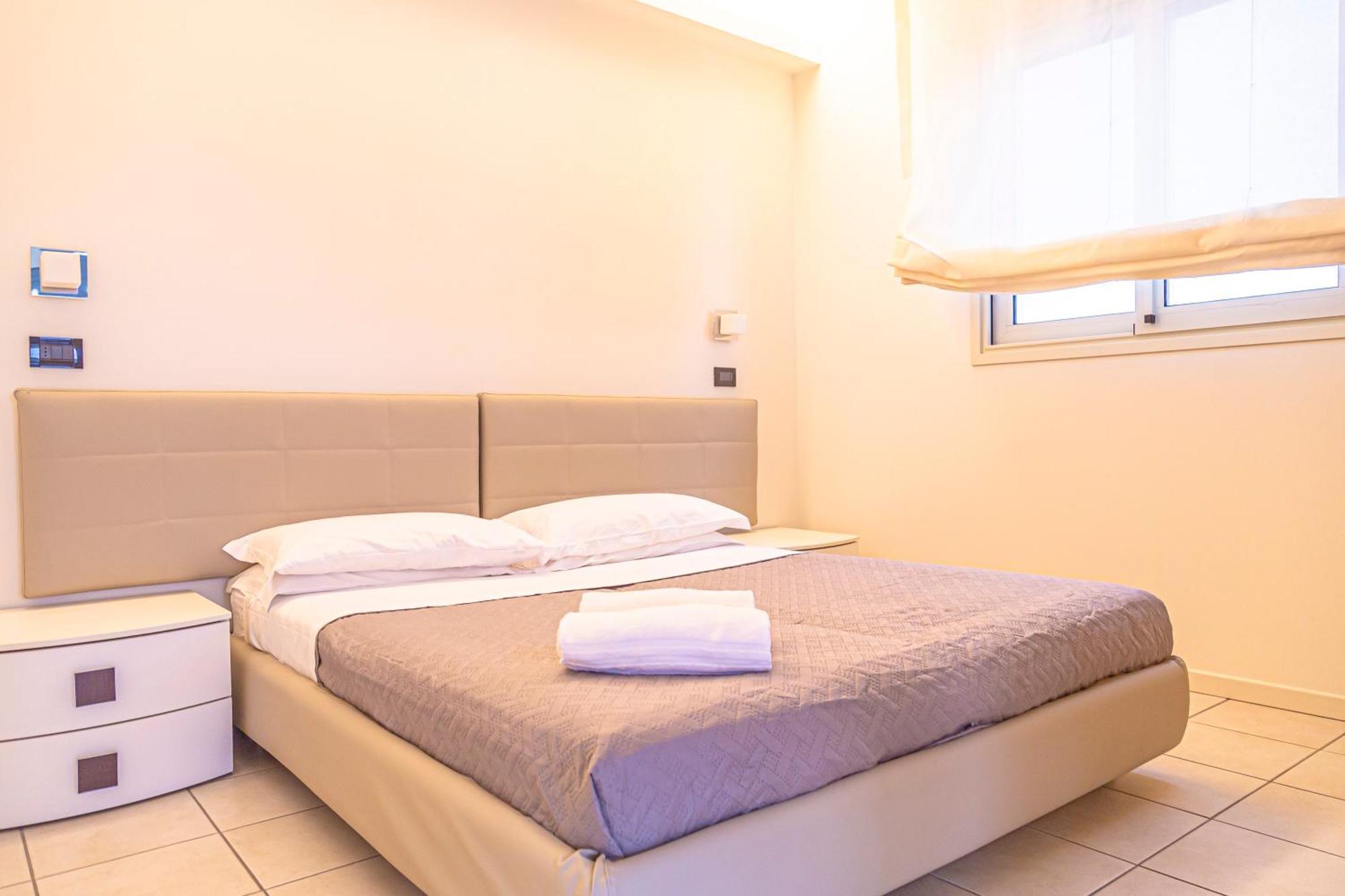Hotel Avana Fronte Mare 리치오네 외부 사진