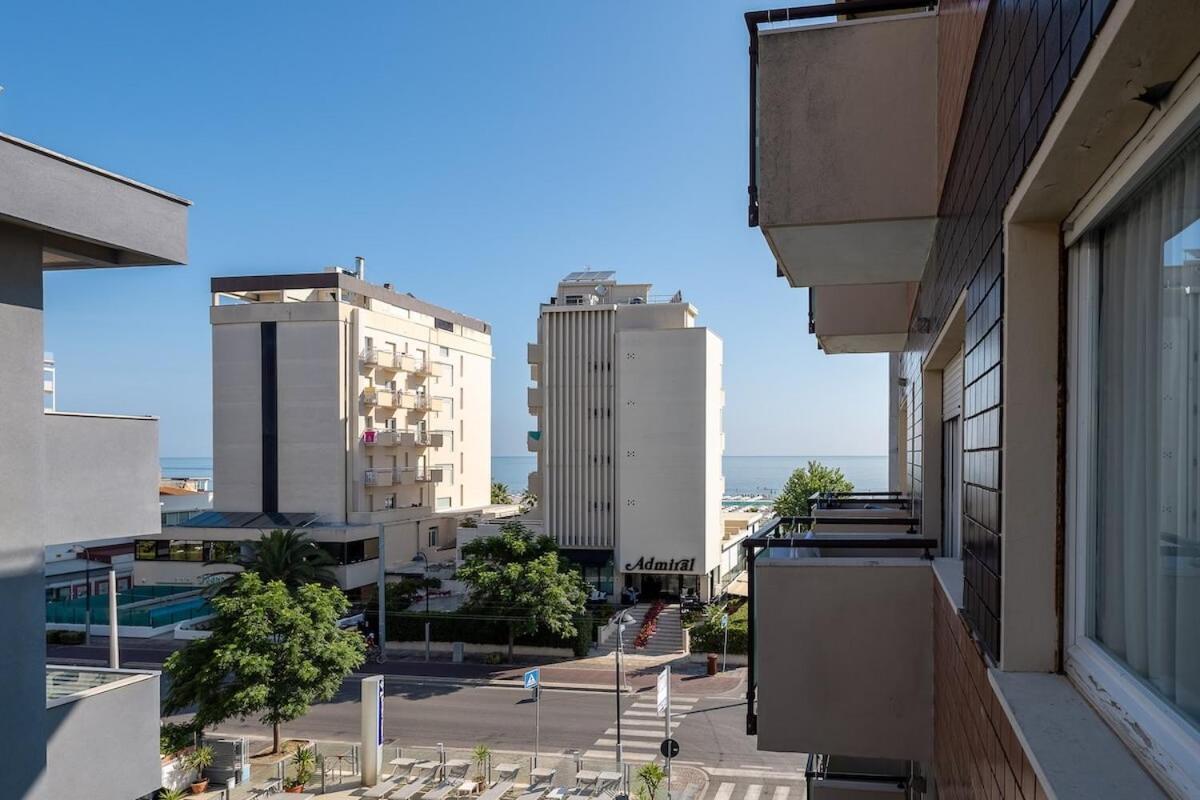 Hotel Avana Fronte Mare 리치오네 외부 사진