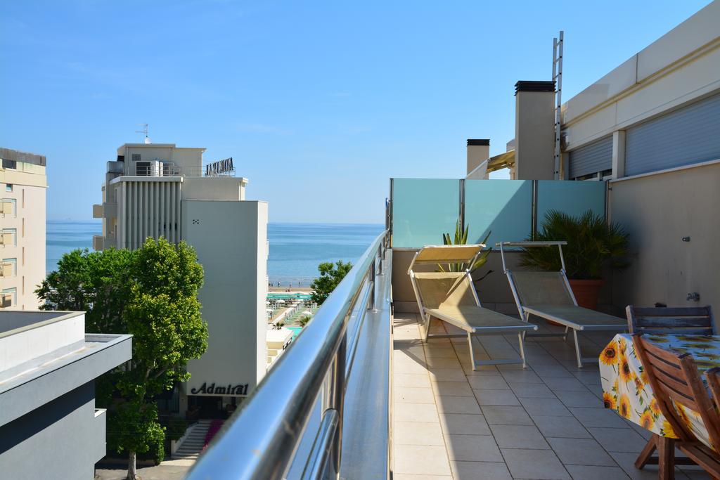 Hotel Avana Fronte Mare 리치오네 외부 사진